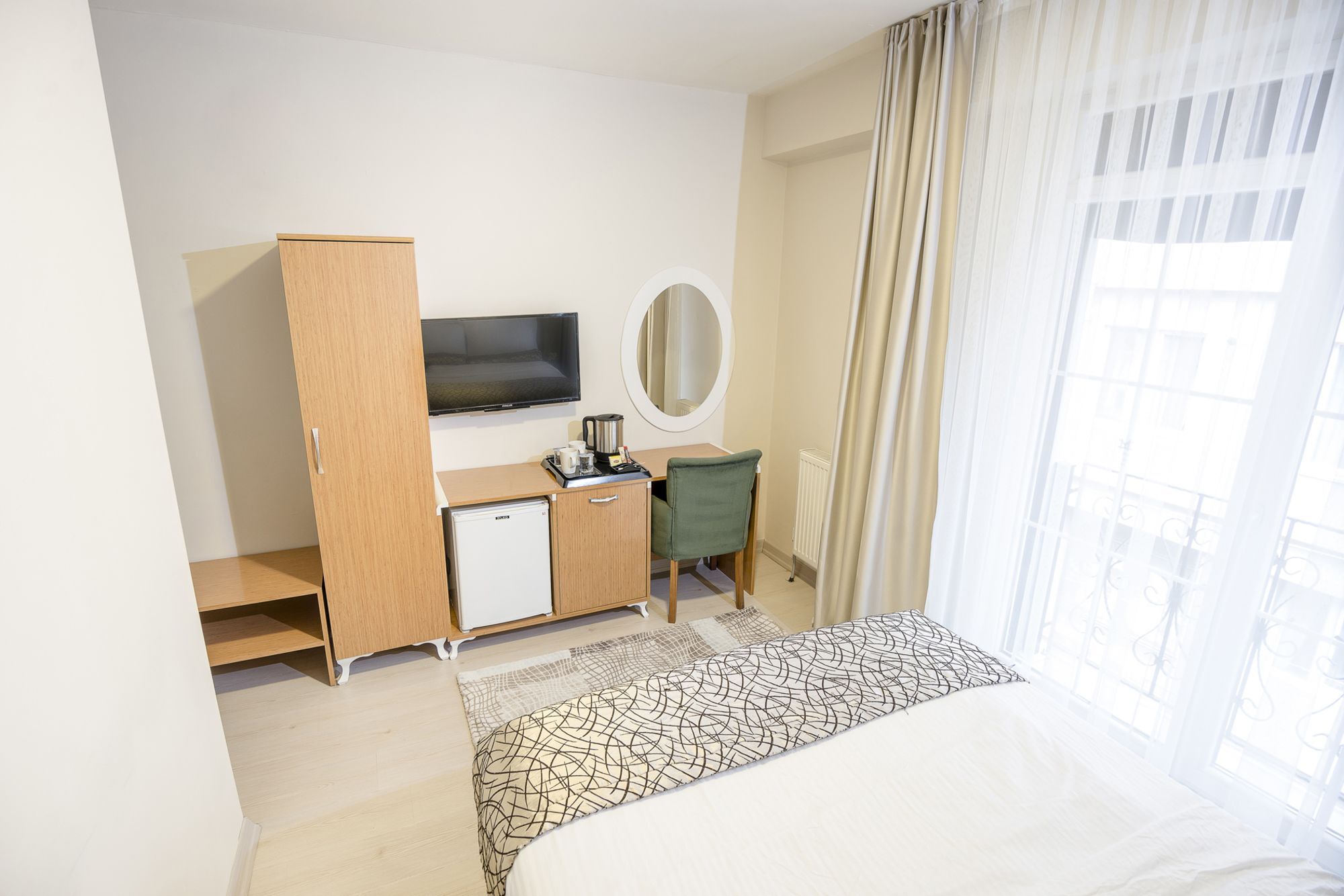 The Corner Inn Hotels By Suit إسكيشير المظهر الخارجي الصورة