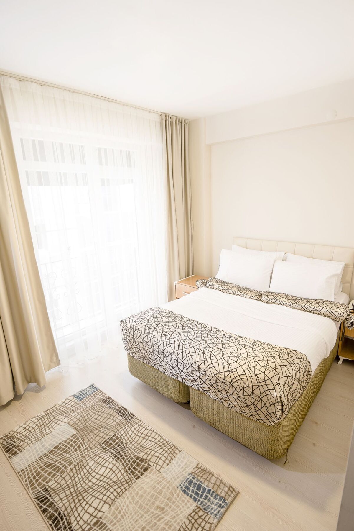 The Corner Inn Hotels By Suit إسكيشير المظهر الخارجي الصورة